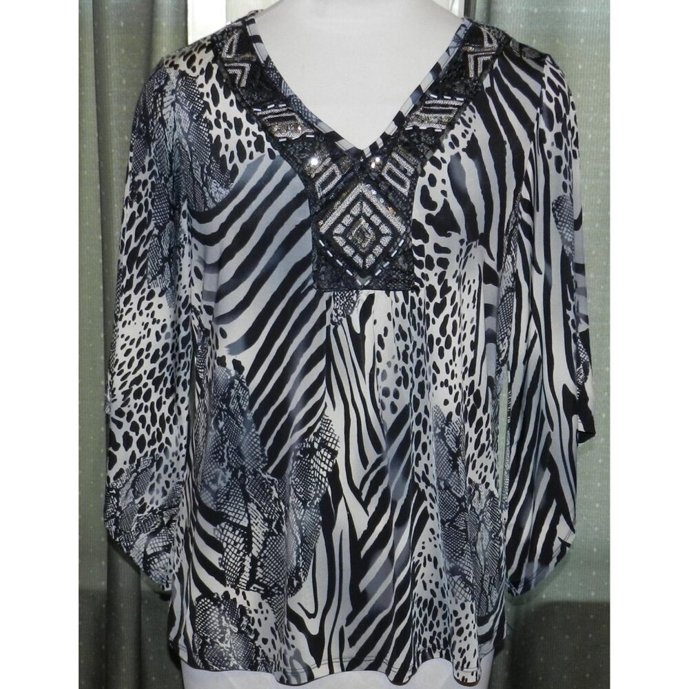 7 Wonders Woman size 1X safari print embellished top stretch blend plus size